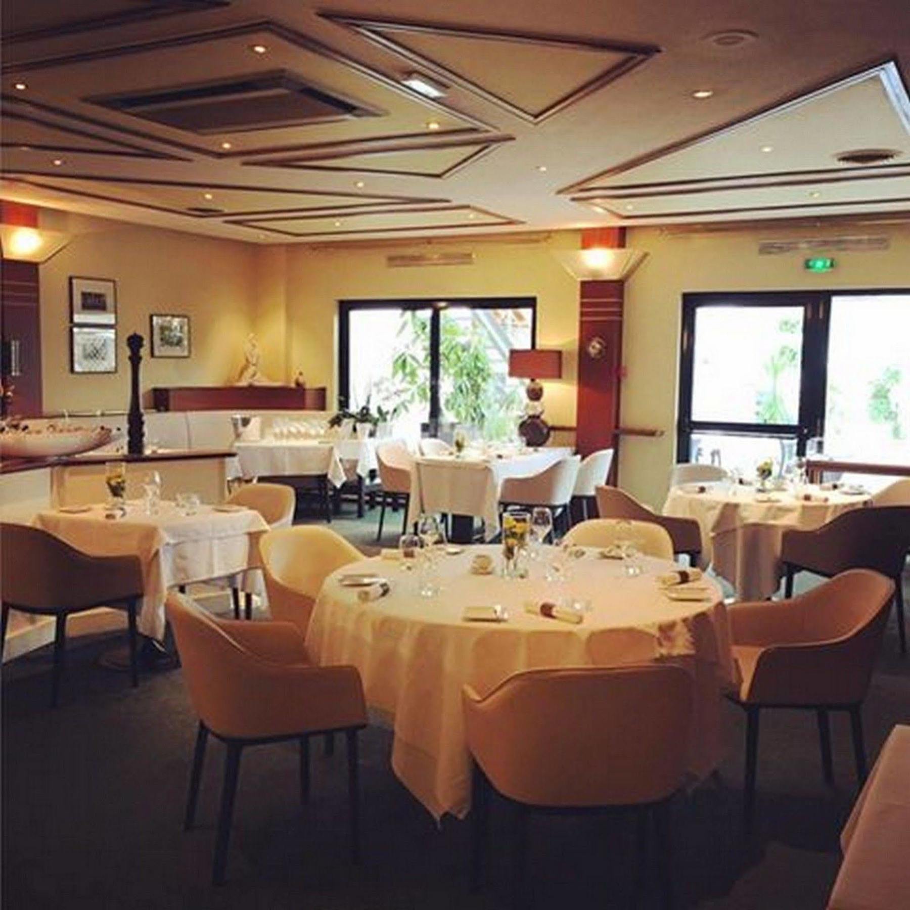 Hotel Restaurant Tivoli - Basel Airport Huningue Eksteriør bilde